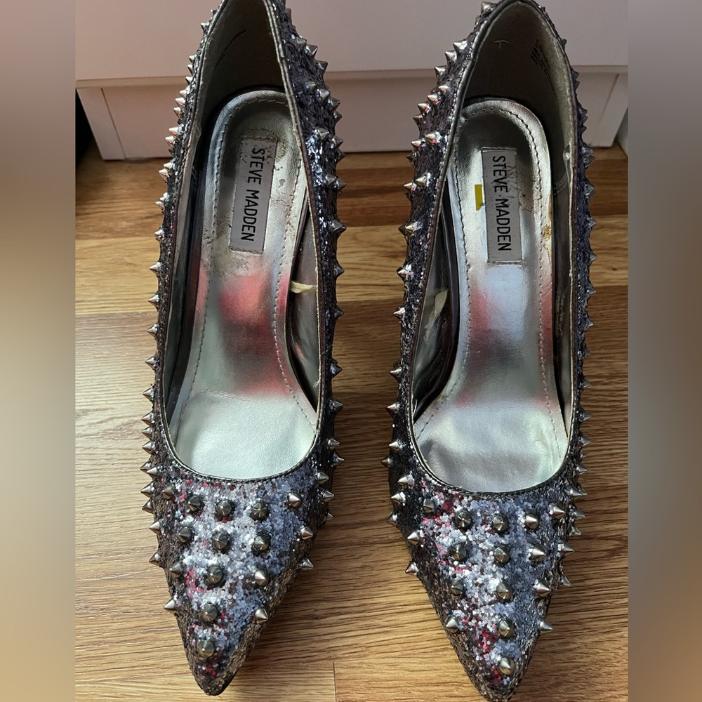 Steve Madden Spike sparkle Heels Size 8